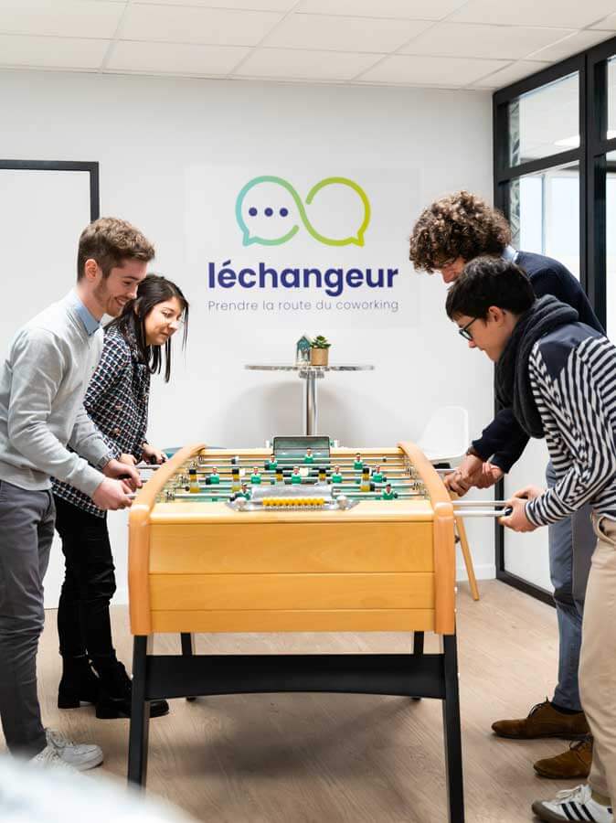 Réunion-coworking-évènementiel-bureau-nantes